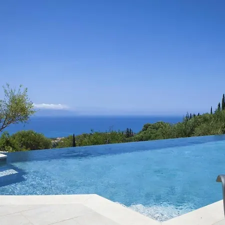 Villa Asteri, Old Skala - Secluded Location - Panoramic Sea Views - Infinity Pool Skala (Kefalonia)